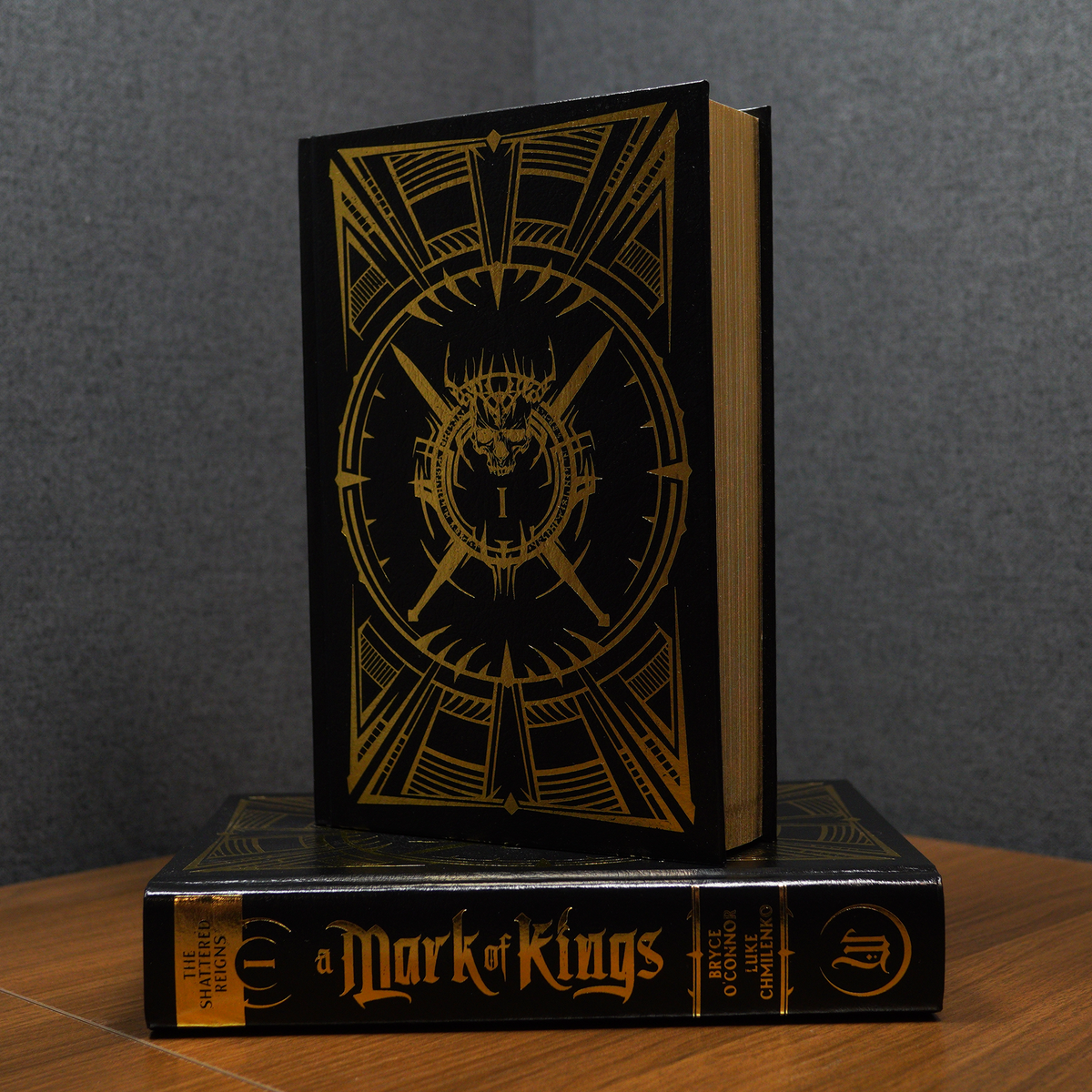 &#39;A Mark of Kings&#39; Illustrated Deluxe Edition